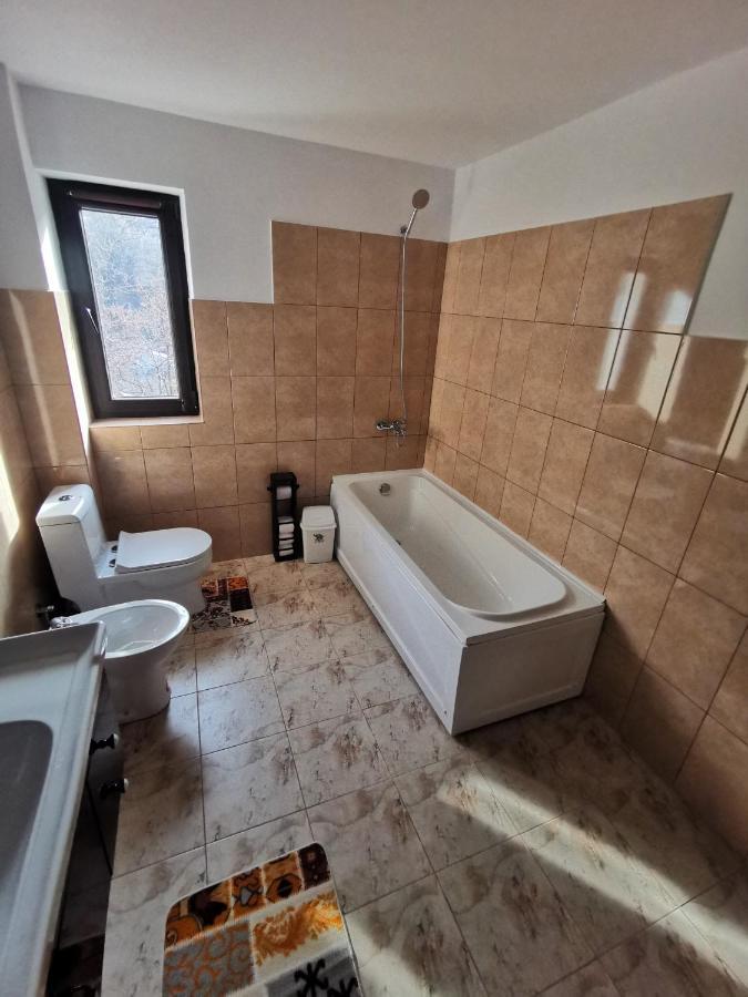 Apartamento Mister Guest Nehoiu Exterior foto